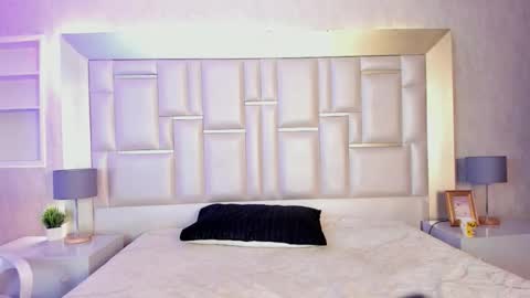 Giselle Tompos online show from 03/13/26, 07:53