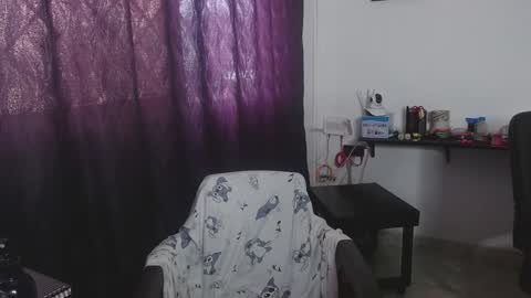 Snapshot of gissellsaenz chatting on 02/04/25, 08:38 Gissell Saenz online show from 02/04/25, 08:38