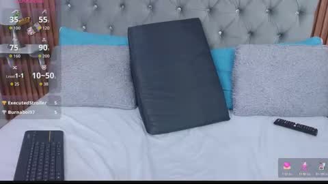 Snapshot of gissellsaenz chatting on 11/04/25, 09:25 Gissell Saenz online show from 11/04/25, 09:25