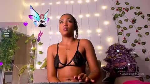 Snapshot of giuliacash chatting on 12/03/25, 12:36 GiuliaCash online show from 12/03/25, 12:36