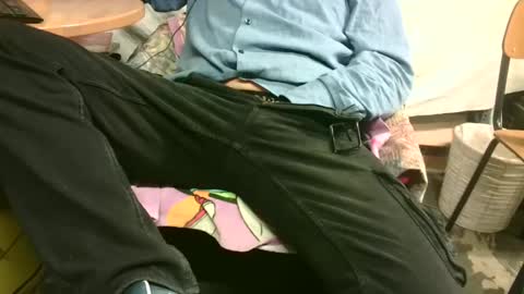 Snapshot of giulio__35 chatting on 01/26/25, 05:34 giulio__35 online show from 01/26/25, 05:34