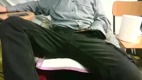 Snapshot of giulio__35 chatting on 03/03/25, 05:39 giulio__35 online show from 03/03/25, 05:39