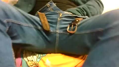 Snapshot of giulio__35 chatting on 11/09/25, 04:05 giulio__35 online show from 11/09/25, 04:05