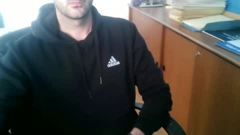 giuseppevai1 online show from 12/14/25, 11:37