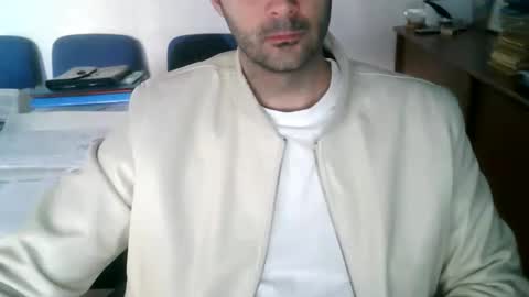 Snapshot of giuseppevai1 chatting on 04/18/26, 08:07 giuseppevai1 online show from 04/18/26, 08:07