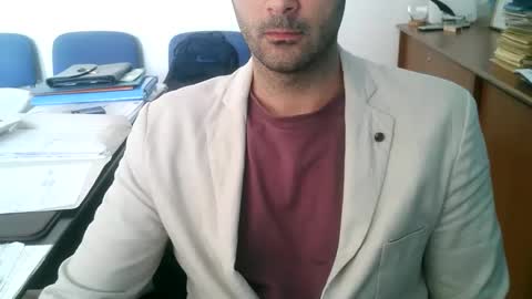 Snapshot of giuseppevai1 chatting on 04/21/26, 01:39 giuseppevai1 online show from 04/21/26, 01:39