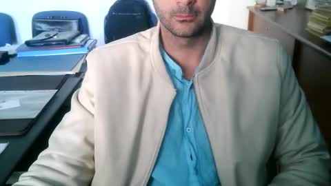 Snapshot of giuseppevai1 chatting on 04/29/26, 08:07 giuseppevai1 online show from 04/29/26, 08:07