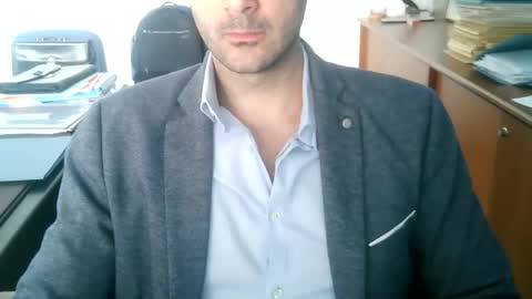 Snapshot of giuseppevai1 chatting on 05/04/26, 08:10 giuseppevai1 online show from 05/04/26, 08:10