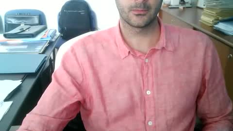 Snapshot of giuseppevai1 chatting on 05/05/26, 10:23 giuseppevai1 online show from 05/05/26, 10:23