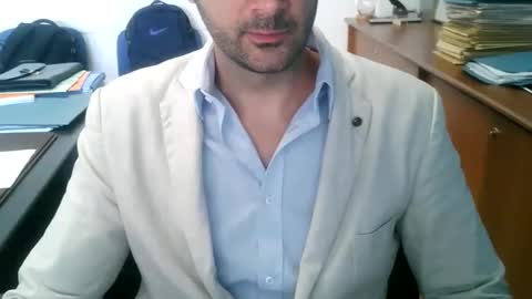 Snapshot of giuseppevai1 chatting on 05/12/26, 07:49 giuseppevai1 online show from 05/12/26, 07:49