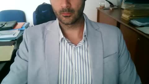 Snapshot of giuseppevai1 chatting on 05/18/26, 02:12 giuseppevai1 online show from 05/18/26, 02:12