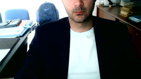 Snapshot of giuseppevai1 chatting on 05/20/26, 03:18 giuseppevai1 online show from 05/20/26, 03:18
