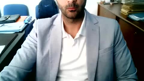 Snapshot of giuseppevai1 chatting on 05/22/26, 03:06 giuseppevai1 online show from 05/22/26, 03:06