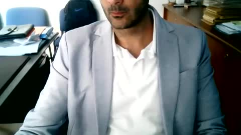 Snapshot of giuseppevai1 chatting on 05/26/26, 08:21 giuseppevai1 online show from 05/26/26, 08:21