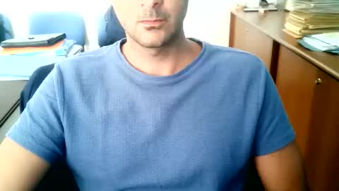 Snapshot of giuseppevai1 chatting on 06/03/26, 01:36 giuseppevai1 online show from 06/03/26, 01:36