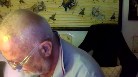giutomma930394 online show from 05/26/26, 09:33
