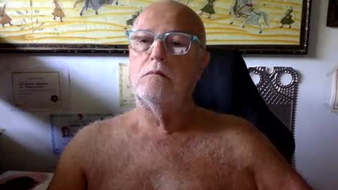 Snapshot of giutomma930394 chatting on 06/26/26, 09:03 giutomma930394 online show from 06/26/26, 09:03