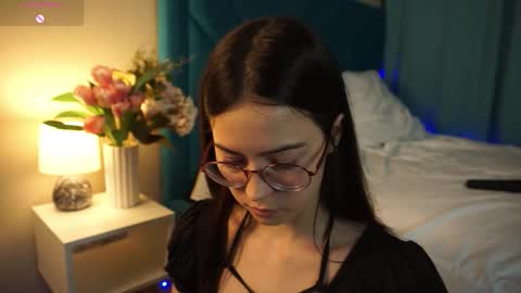 Agness online show from 11/06/25, 01:34