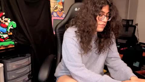 glaceon9 online show from 11/16/25, 04:07