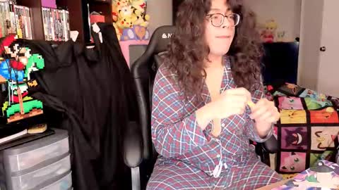 glaceon9 online show from 02/13/26, 05:14