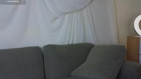 Snapshot of gladysacreman chatting on 02/20/25, 06:17 Michelle online show from 02/20/25, 06:17