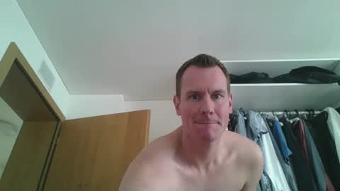 Snapshot of glen_1987 chatting on 01/02/25, 12:24 Mike 1987 online show from 01/02/25, 12:24