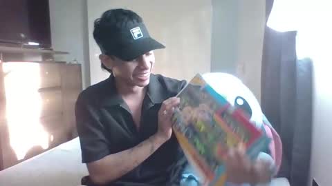 Snapshot of glen_connor_11 chatting on 12/13/25, 09:09 glen_connor_11 online show from 12/13/25, 09:09