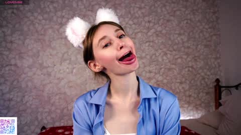 Sandra  online show from 12/24/24, 04:08