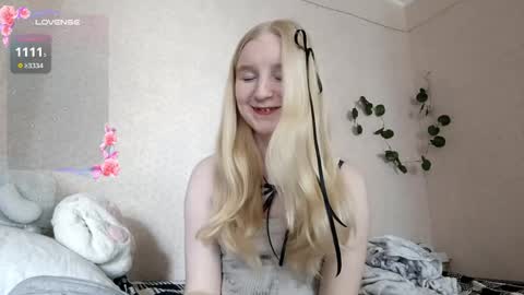 Laura online show from 04/24/26, 07:00