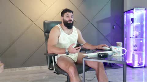 Snapshot of glennmasters chatting on 12/11/24, 09:52 Matthew .. for short call me Matt online show from 12/11/24, 09:52