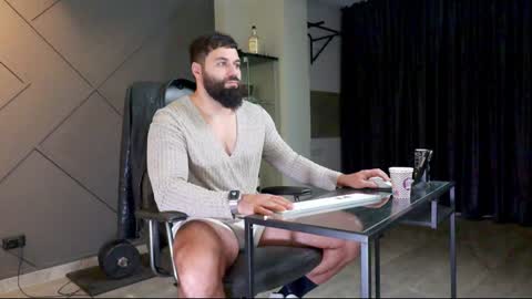 Snapshot of glennmasters chatting on 01/04/25, 02:35 Matthew .. for short call me Matt online show from 01/04/25, 02:35