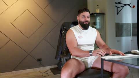 Snapshot of glennmasters chatting on 01/12/25, 07:11 Matthew .. for short call me Matt online show from 01/12/25, 07:11