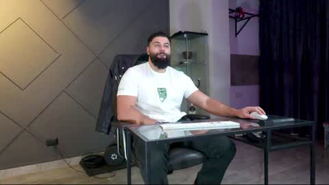 Snapshot of glennmasters chatting on 01/13/25, 07:53 Matthew .. for short call me Matt online show from 01/13/25, 07:53