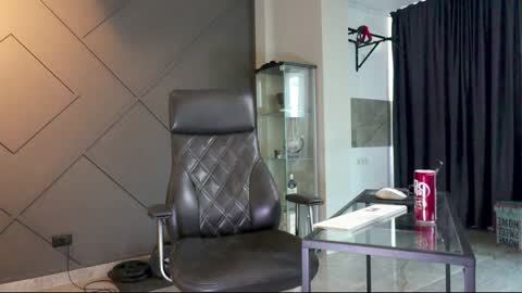 Snapshot of glennmasters chatting on 01/16/25, 09:16 Matthew .. for short call me Matt online show from 01/16/25, 09:16