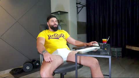 Snapshot of glennmasters chatting on 01/20/25, 04:32 Matthew .. for short call me Matt online show from 01/20/25, 04:32