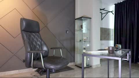 Snapshot of glennmasters chatting on 02/08/25, 10:18 Matthew .. for short call me Matt online show from 02/08/25, 10:18