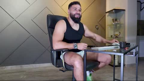 Snapshot of glennmasters chatting on 02/14/25, 04:41 Matthew .. for short call me Matt online show from 02/14/25, 04:41