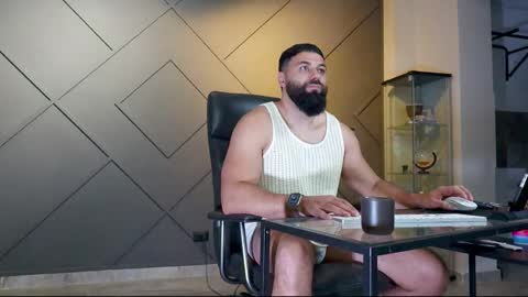 Snapshot of glennmasters chatting on 02/16/25, 03:38 Matthew .. for short call me Matt online show from 02/16/25, 03:38