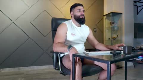 Snapshot of glennmasters chatting on 02/18/25, 05:20 Matthew .. for short call me Matt online show from 02/18/25, 05:20