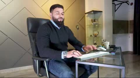 Snapshot of glennmasters chatting on 02/21/25, 09:43 Matthew .. for short call me Matt online show from 02/21/25, 09:43