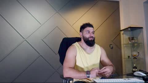 Snapshot of glennmasters chatting on 02/25/25, 02:03 Matthew .. for short call me Matt online show from 02/25/25, 02:03