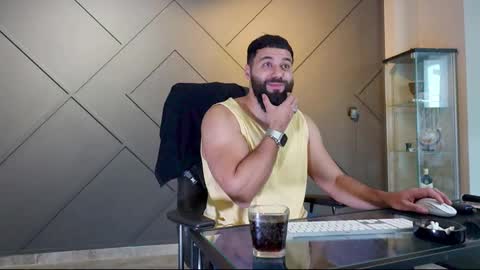 Snapshot of glennmasters chatting on 02/25/25, 08:14 Matthew .. for short call me Matt online show from 02/25/25, 08:14