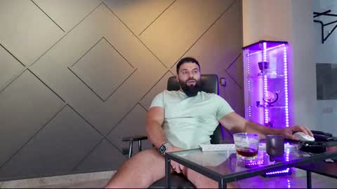 Snapshot of glennmasters chatting on 02/26/25, 05:42 Matthew .. for short call me Matt online show from 02/26/25, 05:42