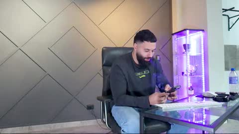 Snapshot of glennmasters chatting on 02/27/25, 09:54 Matthew .. for short call me Matt online show from 02/27/25, 09:54