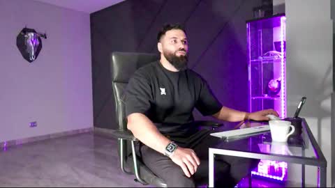 Snapshot of glennmasters chatting on 03/07/25, 06:54 Matthew .. for short call me Matt online show from 03/07/25, 06:54