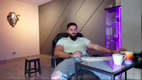 Snapshot of glennmasters chatting on 03/11/25, 09:02 Matthew .. for short call me Matt online show from 03/11/25, 09:02