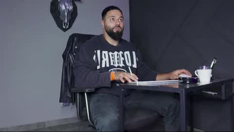 Snapshot of glennmasters chatting on 09/16/25, 02:56 Matthew .. for short call me Matt online show from 09/16/25, 02:56