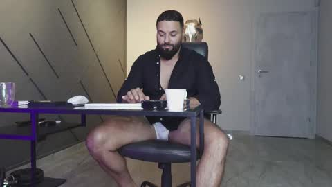 Snapshot of glennmasters chatting on 09/29/25, 08:24 Matthew .. for short call me Matt online show from 09/29/25, 08:24