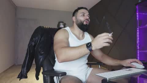 Matthew .. for short call me Matt online show from 02/09/26, 07:18