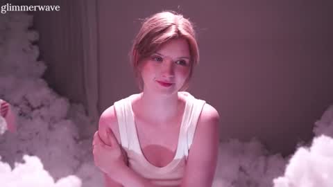 Snapshot of glimmerwave chatting on 03/14/26, 07:52 Gracia online show from 03/14/26, 07:52